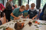Jungs experimentieren