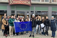 3_Vor-dem-Schwebodrom